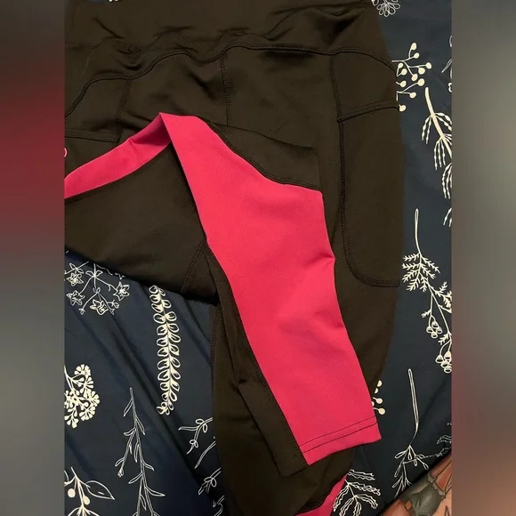 Pop Fit Piper Sweet Ruby Women's Leggings Black and Dark Pink - Picture 1 of 6